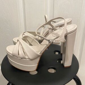 MOVING SALE Schutz Platform Sandals Size 10.5